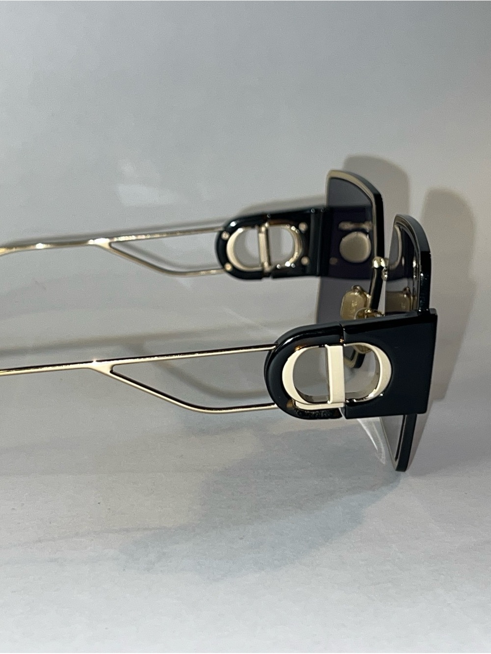 Dior Women's Gold Frame Purple Gradient Square Sunglasses - Picture 4 of 6